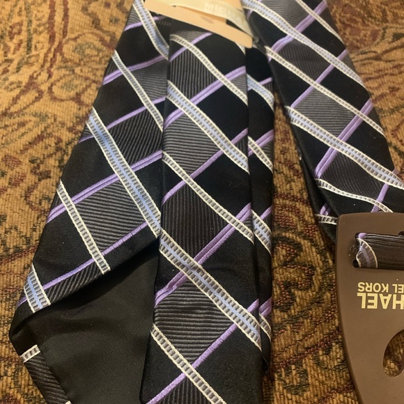 Michael Kors Tie - Picture 8 of 11